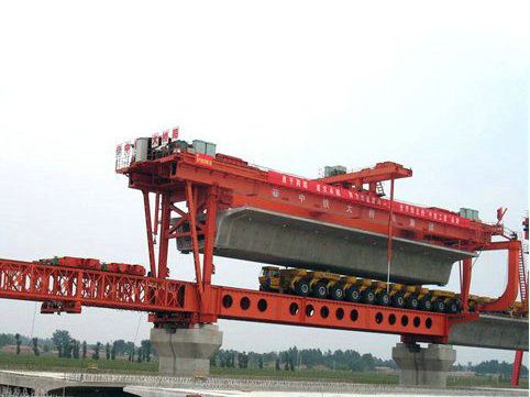 架桥机.jpg